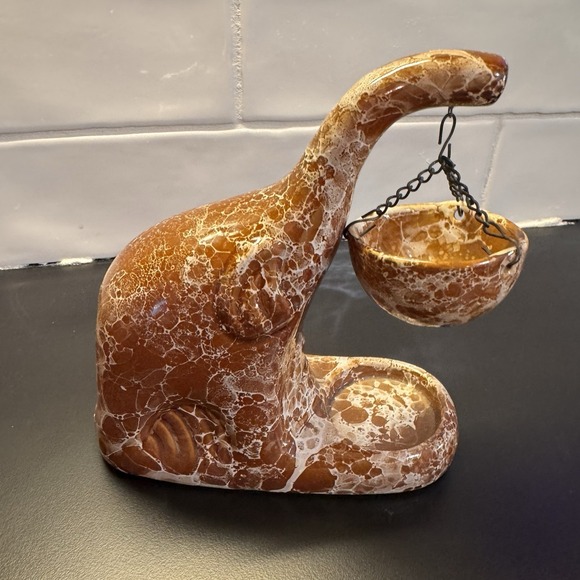 Elephant Trunk Up Oil Burner Tea Light Candle Holder Tart Wax Warmer Diffuser - Picture 5 of 10